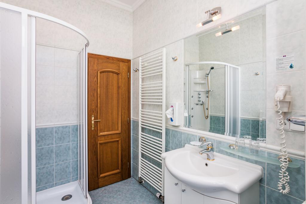 Hotel Jelinkova Vila Velke Mezirici Bilik gambar